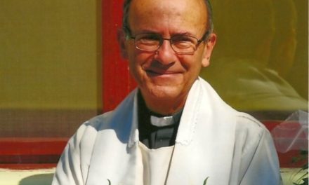 Holczer József piarista atya, tanár, nyelvművelő, irodalmár