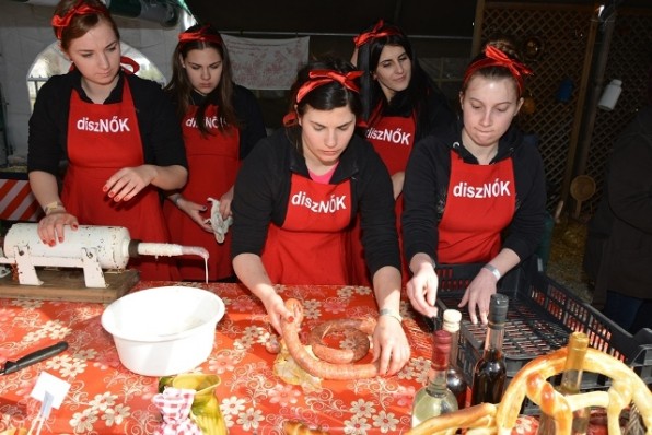 kolbasztolto12
