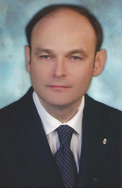 karcsi02