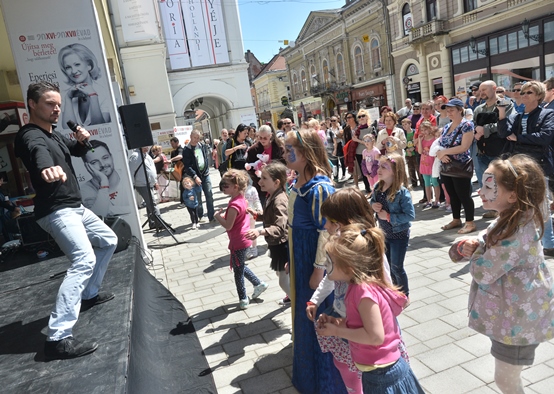 evadmikolc1189_
