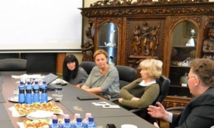 Közgyűlés után – Sajtóreggeli a kecskeméti Városházán