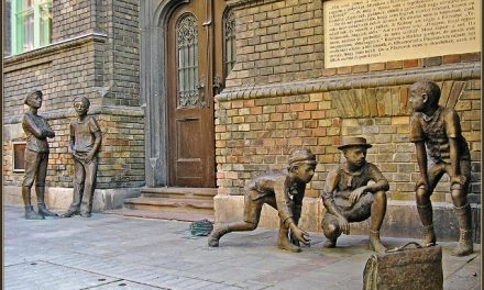 Molnár Ferenc író 1878. január 12-én született