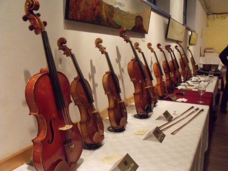 6. Wine and Violin Hegedűkészítők Szalonja a Fonóban 