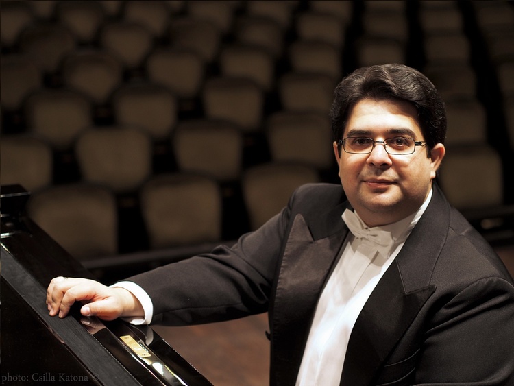 Farkas Gábor zongoraművész a Steinway Artist cím birtokosa
