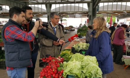 Grúz vendégek látogatása a Piaccsarnokban