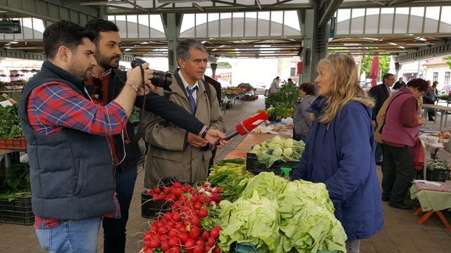 Grúz vendégek látogatása a Piaccsarnokban