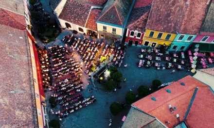 Ősbemutatók, opera és gyerekprogramok is szerepelnek az idei Szentendrei Teátrum programján