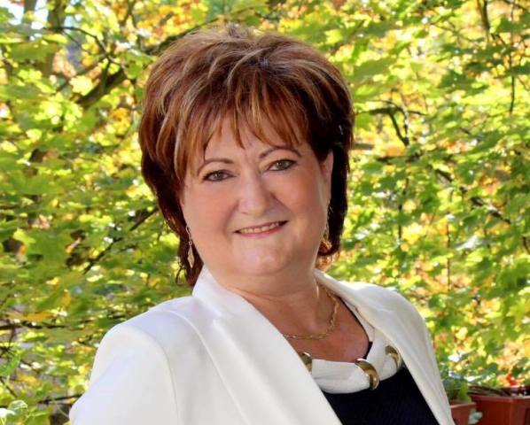 Kovács Éva: „Szeretettel alkotni és segíteni…”