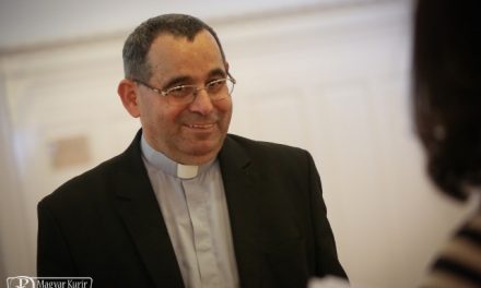 Embernek lenni feladat és hivatás
