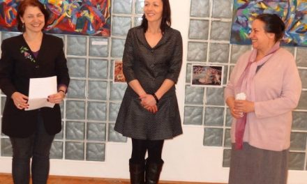 Szűcs Judit festőművész 3D-ben festi meg érzelmeit