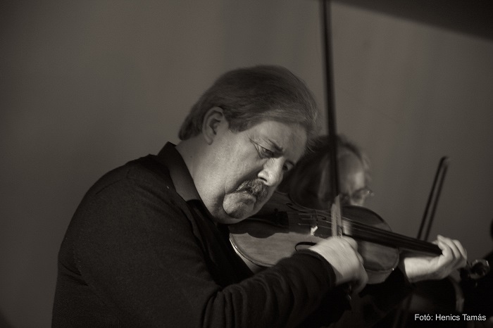 „Összehegedülni a nemzetet” – Halmos Béla emlékkoncert