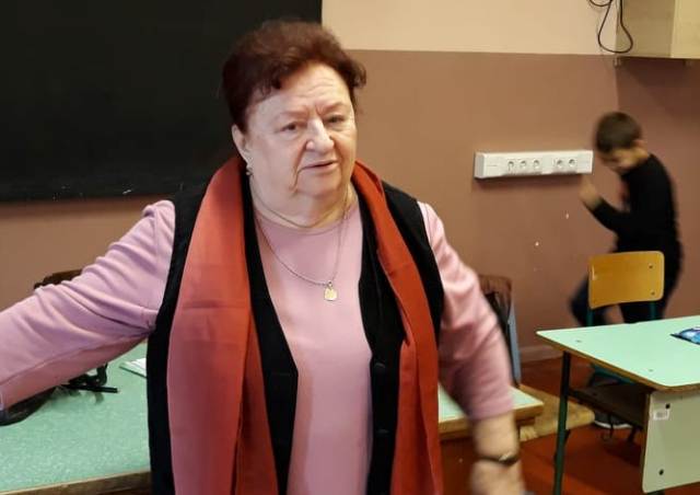 Purzsás Mária karnagy a csepeli Mátyás Király Általános Iskola nyugdíjas pedagógusa