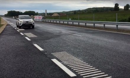 A 67-es úton a Republic zenekar játszik