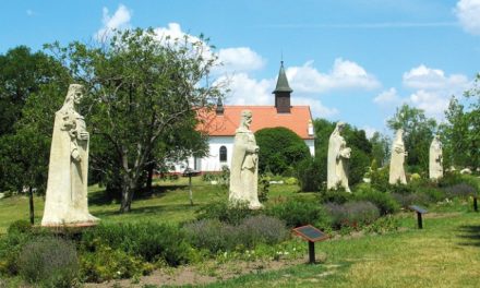Szívtől szívig, lélektől lélekig – Zenés irodalmi műsor és koncert a kecskeméti Mária-kápolnában