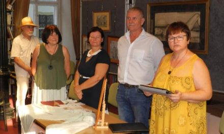 Keserű Imre grafikus kiállítása a könyvtárban – ŐsfAlköz rendezvény