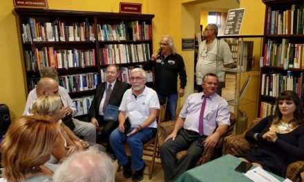 Jó hangulatú, telt házas Krúdy-est az újpesti Fővárosi Szabó Ervin Könyvtárban