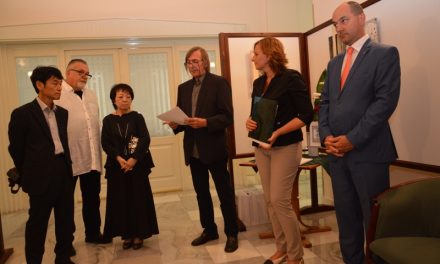 A művészet fény – Tsunoda Taeko japán képzőművész kiállítása Kecskeméten