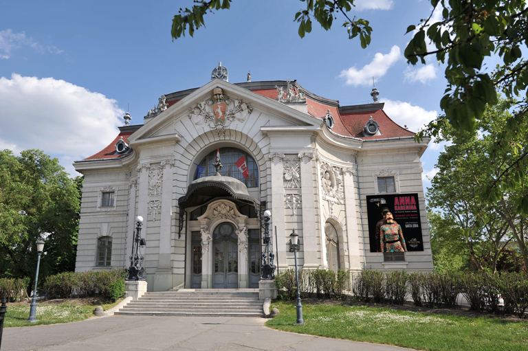 Az ország 6. nemzeti színháza a kecskeméti Katona lett