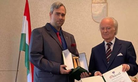 Kanizsa József Óbuda Kultúrájáért kitüntetésben részesült