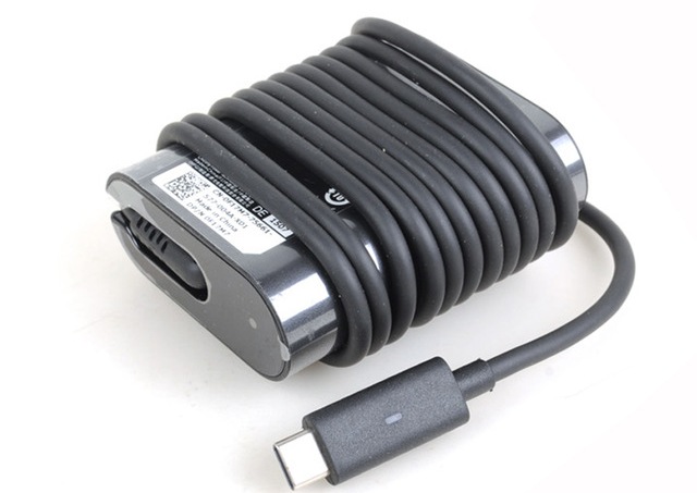 Korszerű laptop töltő USB-C csatlakozóval