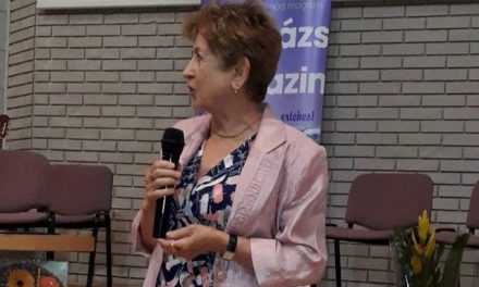 100 cikk + 1 interjú Farkas Ferencné Pásztor Ilonával
