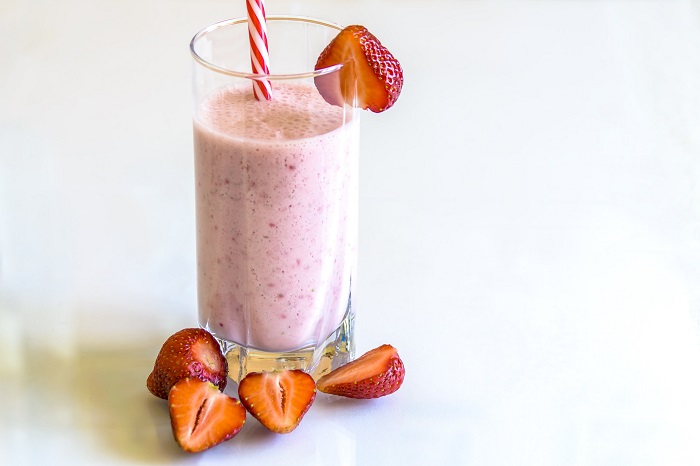 Három ízletes, frissítő smoothie recept a nyárra