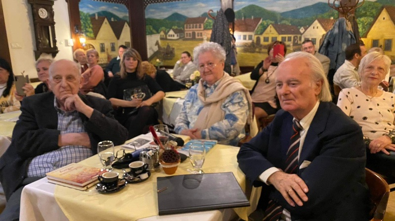 Új élmények az óbudai Kéhli Vendéglőben