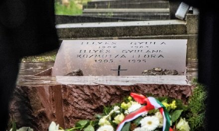 Megújult Illyés Gyula és Kozmutza Flóra síremléke