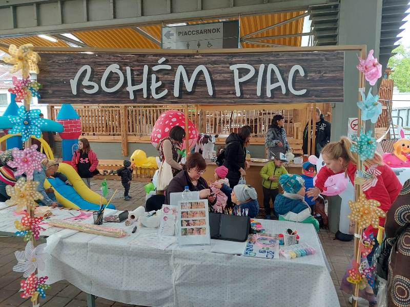 „Lurkó vasárnap” a Budai utcai Piacon