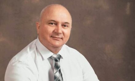 Ambrus József Folyékony labirintus című kötetéről