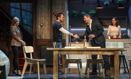 Hétfőtől West End sikerdarab a Balatonnál!