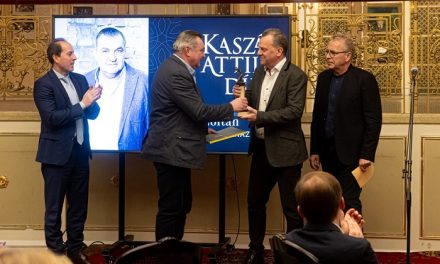 Csankó Zoltán kapta idén a Kaszás Attila-díjat
