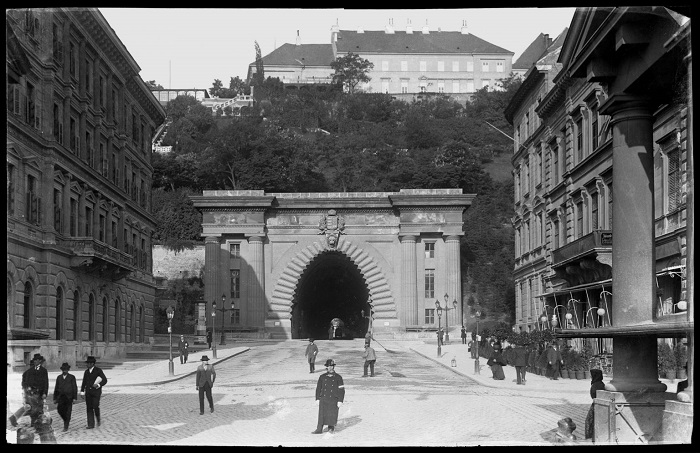 Budapest. Az első aranykor - Fotókiállítás április 7-ig