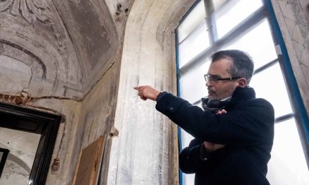 Különleges mennyezeti festmények Veszprémben