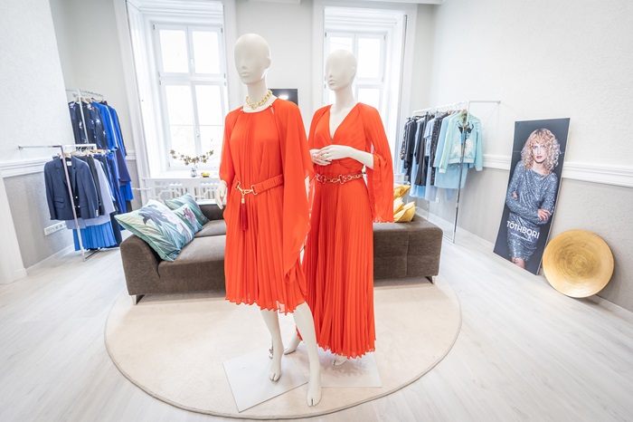 Új TOTHBORI showroom a Hold utcában