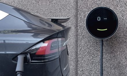 Elektromos vagy hagyományos üzemanyagú jármű?
