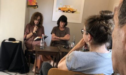 Pataki Éva: Nagymama és a mesterséges intelligencia – KÖNYVESPOLC