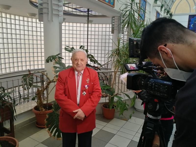 Dr. Kesztyűs Ferenc grafikus, festőművész színes élete