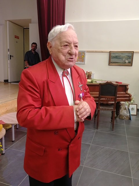 Dr. Kesztyűs Ferenc grafikus, festőművész színes élete