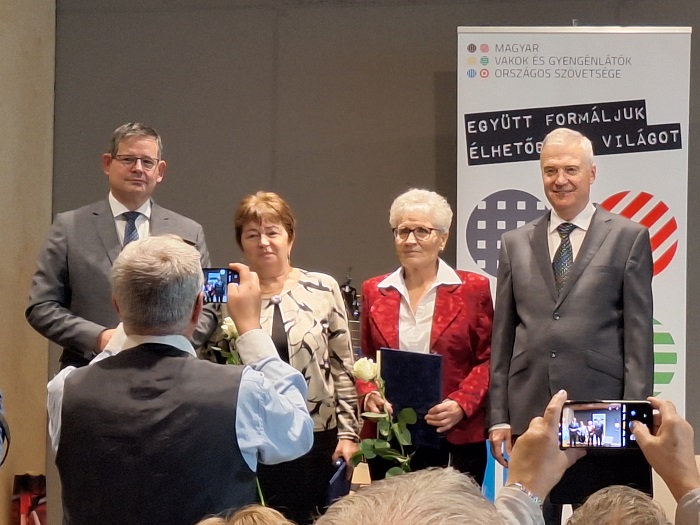 A Fehér Bot Napja - Ünnepség a MVGYOSZ székházban 