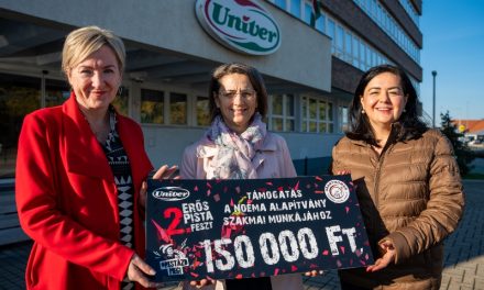 Jótékonysági gulyásebédből 150.000 Ft támogatás a Noéma Alapítvány számára