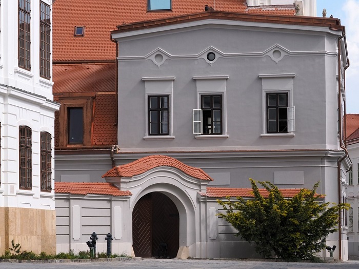 A megújuló veszprémi várnegyed Szent József Házában... 