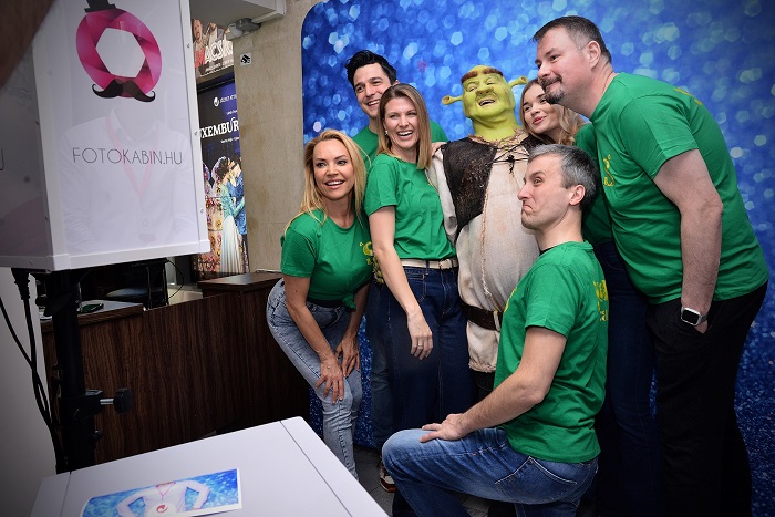 Mindenki kedvenc ogréja, SHREK meghódítja a Margitszigetet