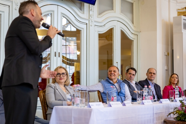 15 premierrel készül a Kecskeméti Nemzeti Színház a 2025/26-os évadra