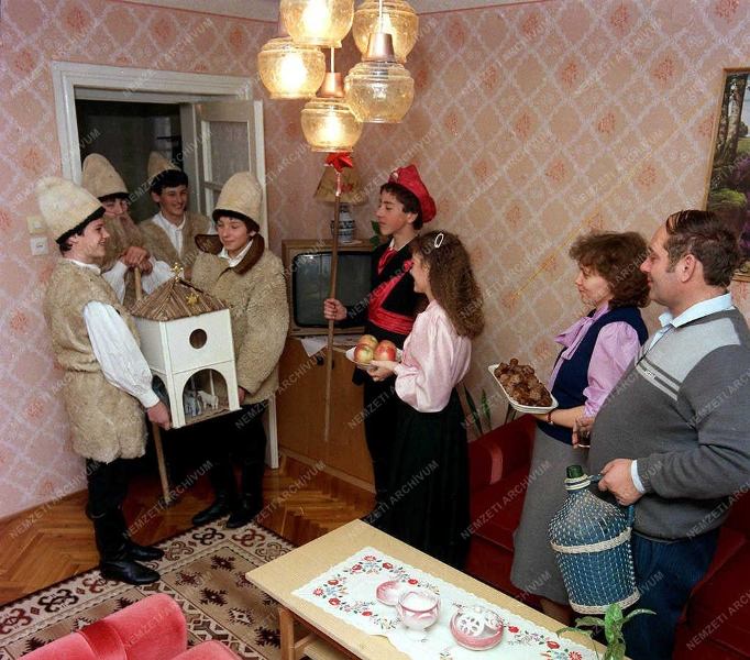 A betlehemezés múltja és jelene