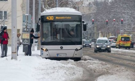 Ingyenes parkolás és autóbuszközlekedés!
