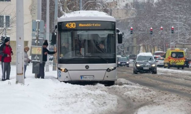 Ingyenes parkolás és autóbuszközlekedés!