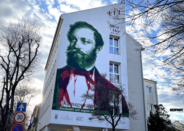 Különleges köztéri alkotás Kecskeméten