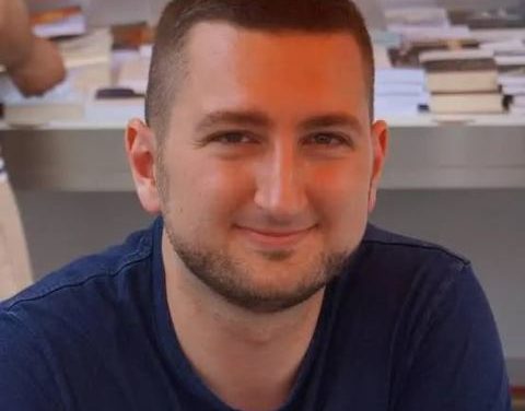 Rojik Tamás: Vér, víz, oroszlánsörény – Könyvespolc