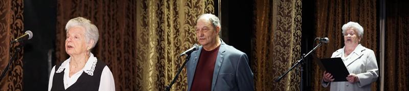 Egy nap a költészet jegyében